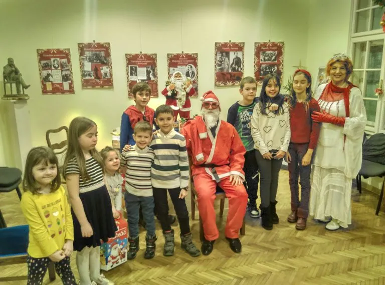 NUSIC-FONDACIJA-IDEA-paketici-4-768x570